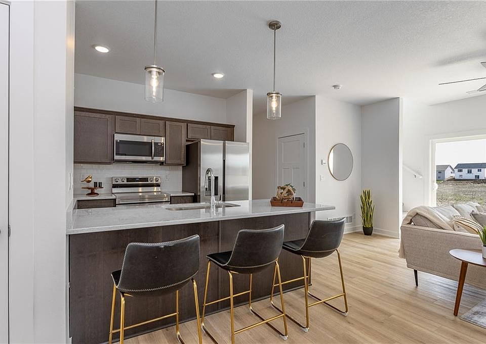 1st image of 800 Greenwell Pl #800ZA