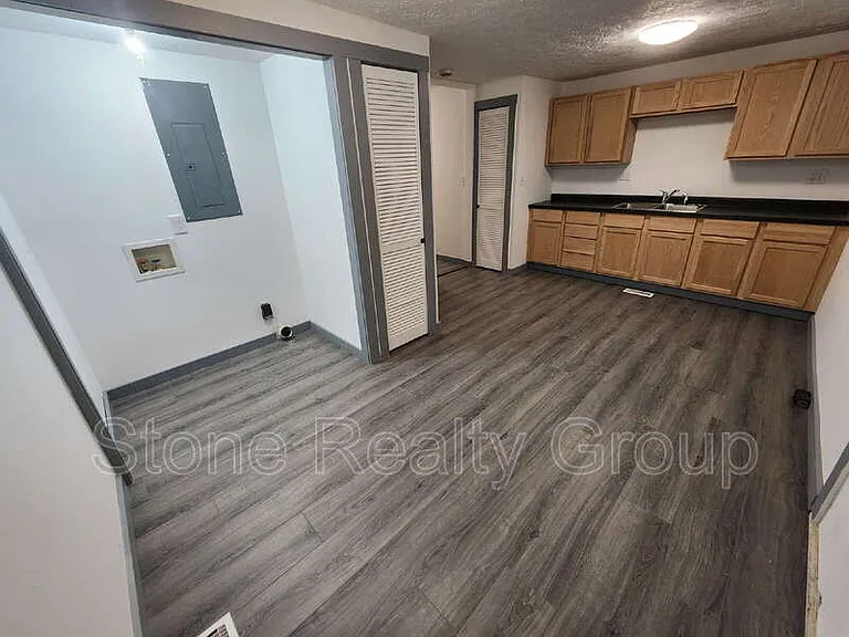 1265 E High St — Photo 4