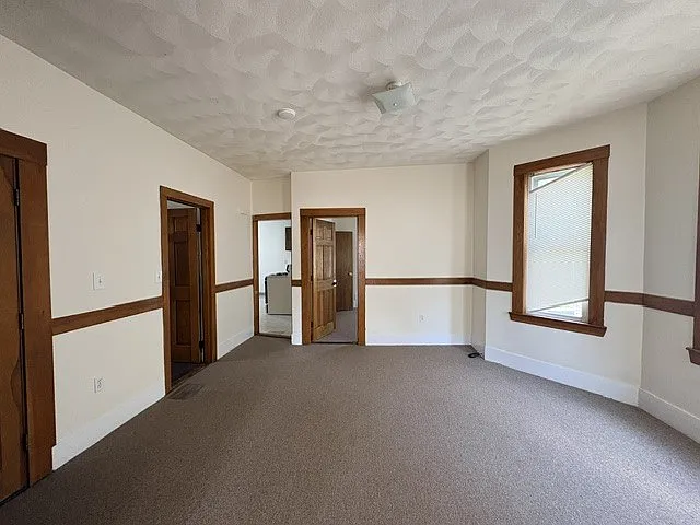 2 bed, $2,100 — Photo 3