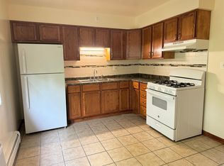 241 E Terra Cotta Ave #4, Crystal Lake, IL 60014
