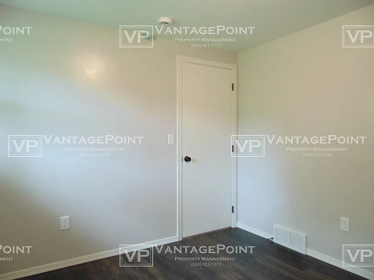 1009 Rogues Way — Photo 7