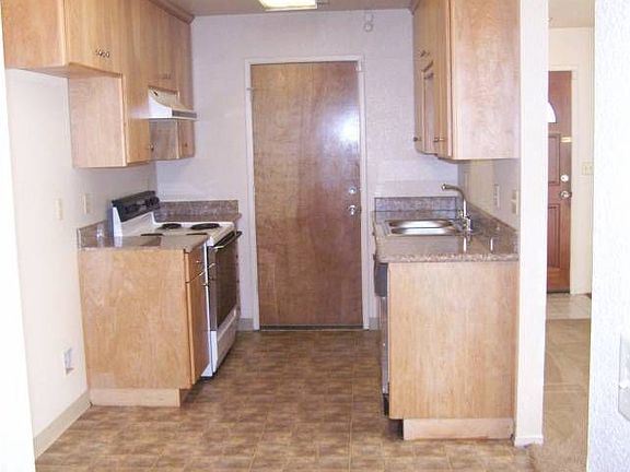 Kitchen 3