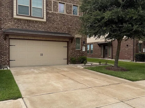 1234 Willow Plains Ln, Rosenberg, TX 77471