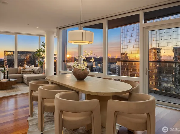 500 106th Avenue NE #3705, Bellevue, WA 98004