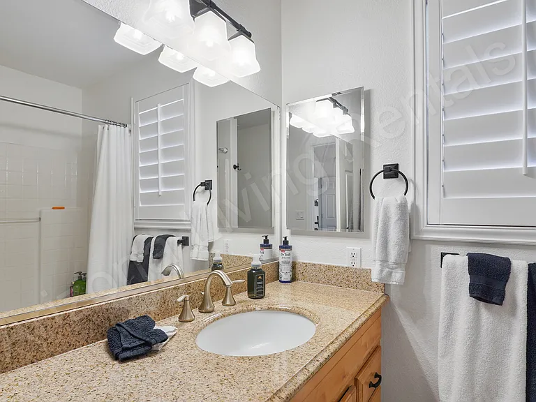 3275 Baysinger Dr — Photo 14