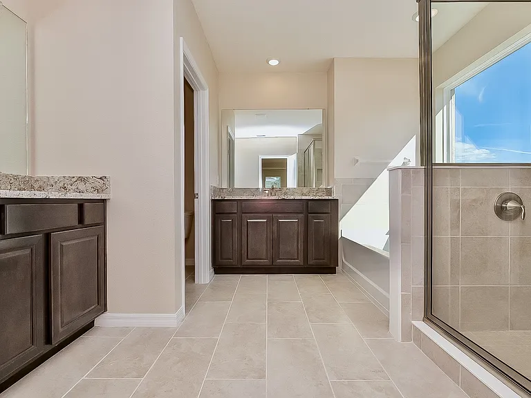 15506 Sweet Springs Bnd — Photo 9