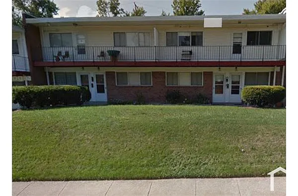Building Photo - 1239 E Northern Pkwy