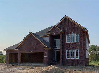 55727 Worlington Ln, Lyon Twp, MI 48178