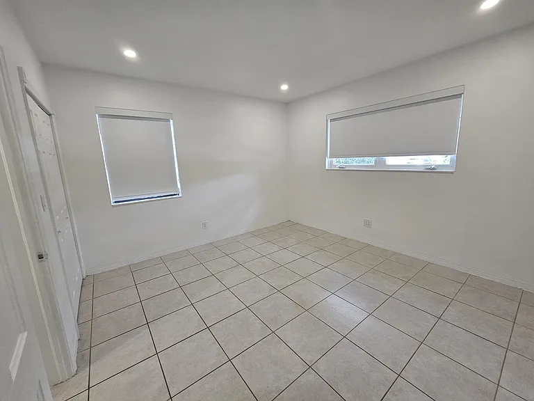 9559 Carlyle Ave #3 — Photo 9