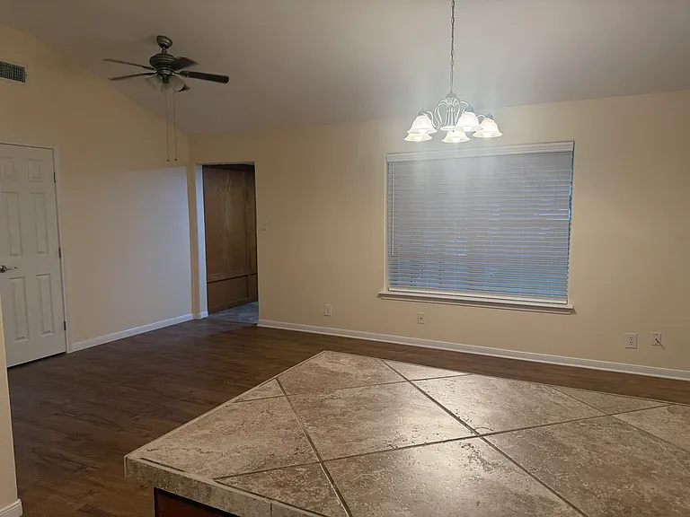 1531 Sterling Dr — Photo 17
