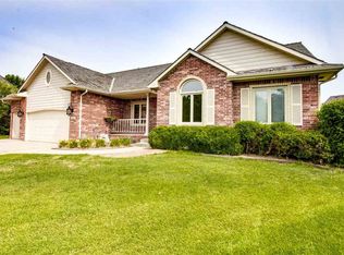 7913 W Meadow Park Cir, Wichita, KS 67205