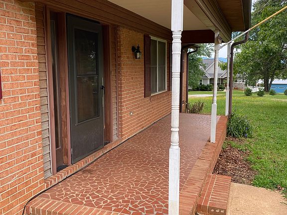 4th image of 493 Tanyard Rd