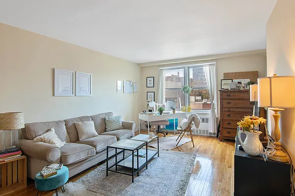 Rented by Compass | media 8