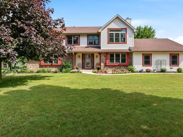952 Arlon COURT, Belgium, WI 53004