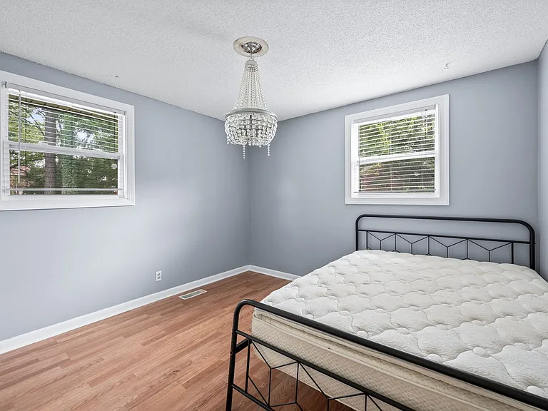 5409 Country Dr — Photo 28