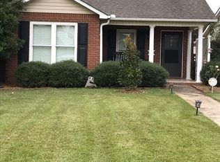 109 Williamstown Dr, Warner Robins, GA 31093
