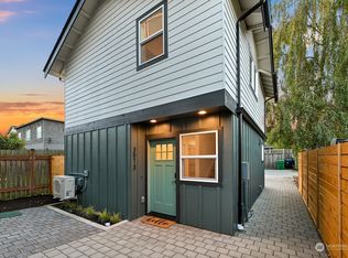 3013 61st Ave SW, Seattle, WA 98116