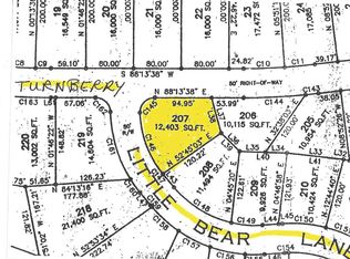 207 Little Bear Ln, Hazleton, PA 18202