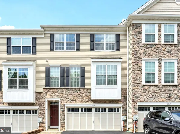 26123 Hickory Ln, Langhorne, PA 19047