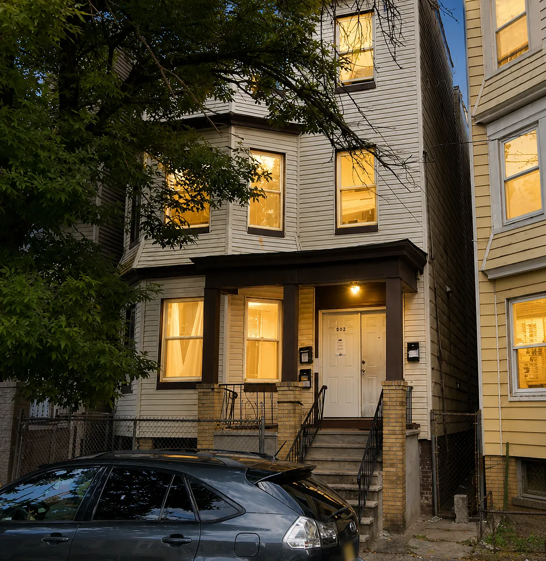 3 bed, 1250 sqft, $2,150 — Photo 1