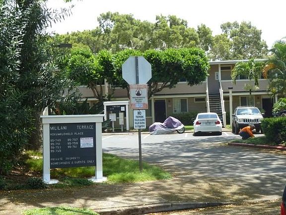 Available for showing Nov 1, Unit is directly up the stairs