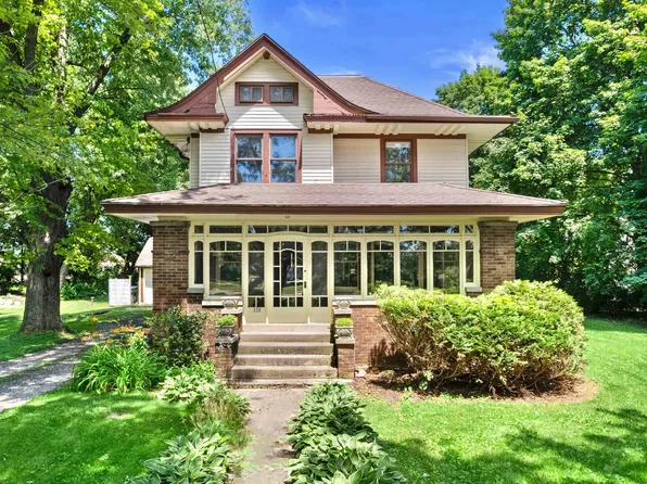 150 W Main St, Wales, WI 53183