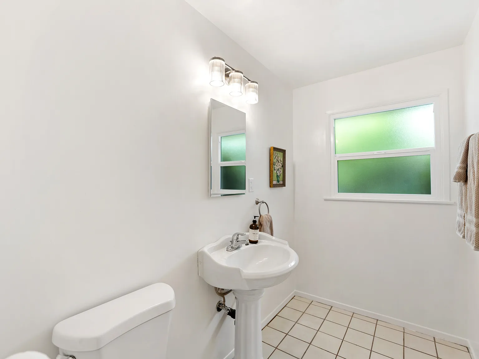 3 bed, 1754 sqft, $4,500 — Photo 2