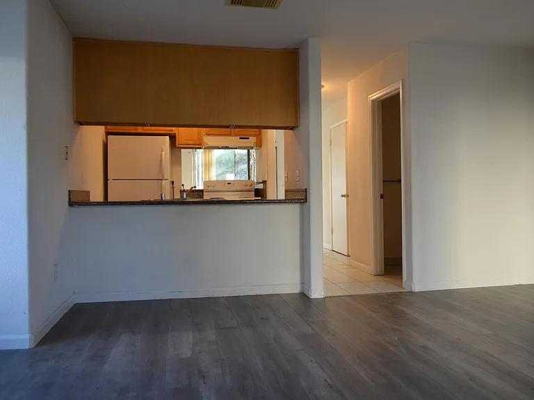 1924 Manor Pl #1 — Photo 3