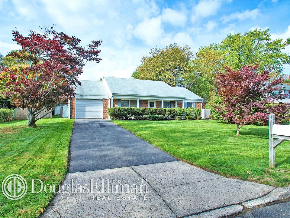 1st image of 14 Olympia Ln