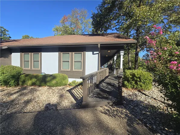 27 Wolviston Cir, Bella Vista, AR 72714
