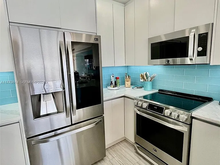 3505 S Ocean Dr #1421 — Photo 8