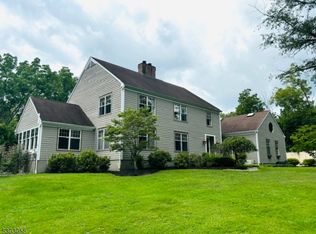 51 Pleasant Run Rd, Flemington, NJ 08822