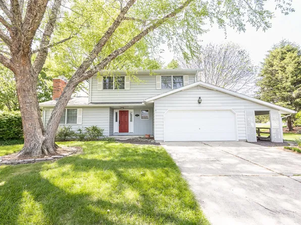 531 Jackson St, Mascoutah, IL 62258