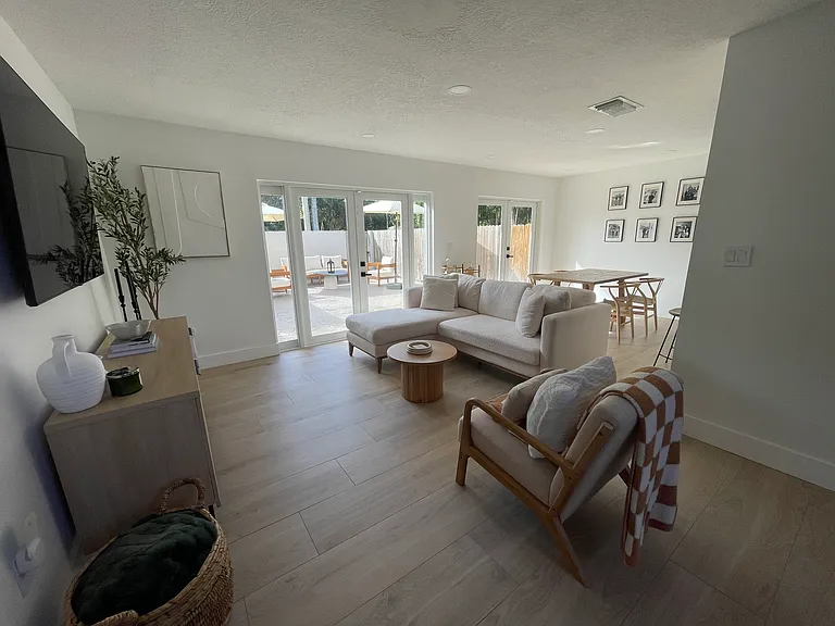 10916 SW 75th Ter — Photo 3