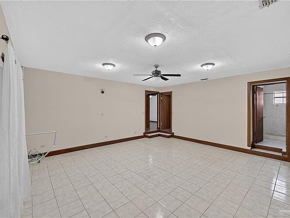 5th image of 1203 E 23rd St
