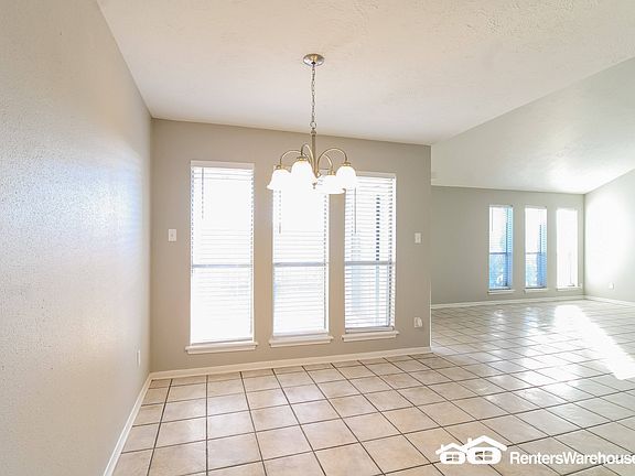 4th image of 12135 Poulson Dr