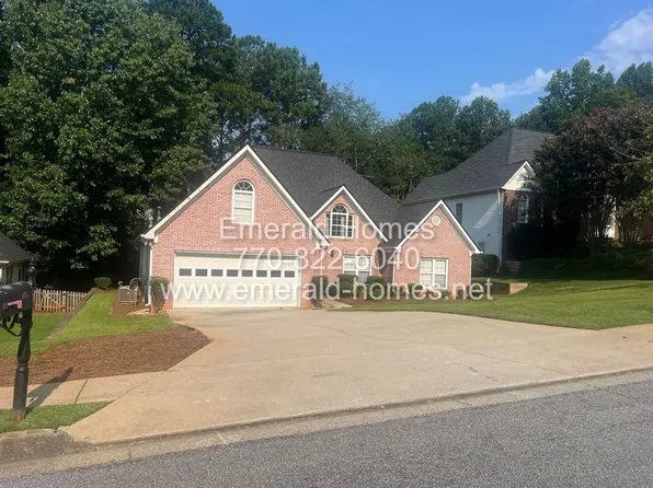 824 Georgian Point Dr, Lawrenceville, GA 30045