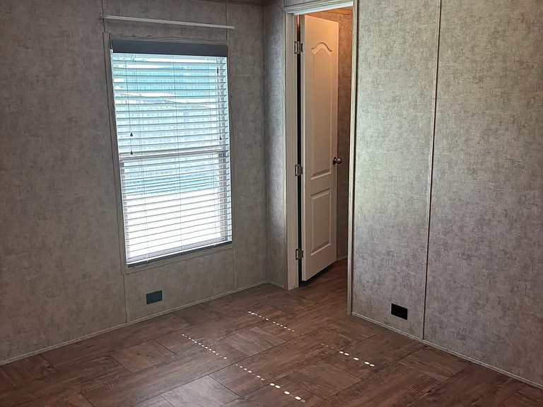 921 Taylor Dr — Photo 21