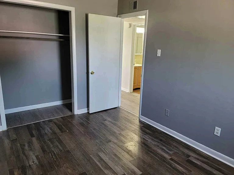 713 Mill St — Photo 7