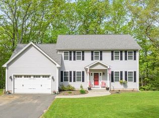 107 Cross Rd, Holyoke, MA 01040