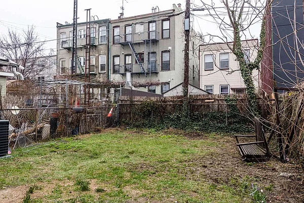 Rented by Nooklyn NYC LLC | media 57