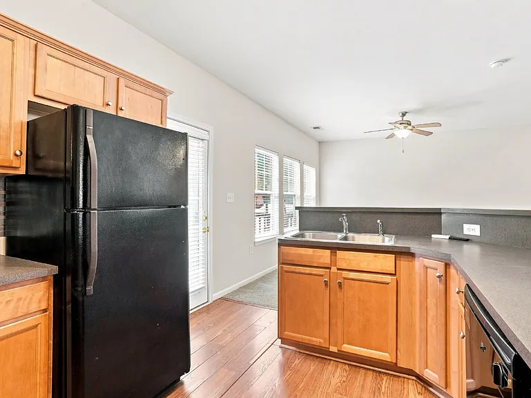 345 Doughton Ln — Photo 10