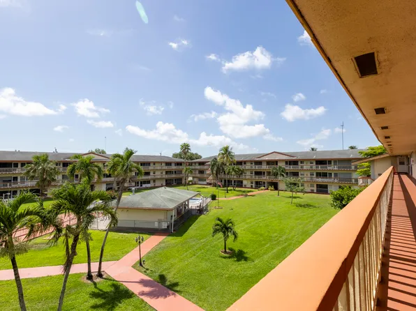 5300 Washington Street Apt D306, Hollywood, FL 33021