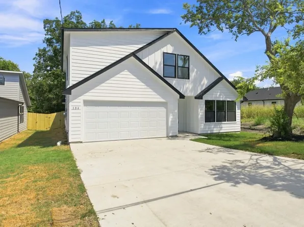 106 E Miller St, Whitewright, TX 75491