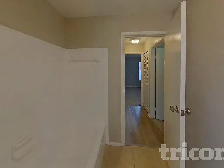 7943 Longshadow Ct — Photo 15