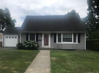 79 Laughlin Rd E, Stratford, CT 06614