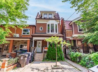 97 Lippincott St, Toronto, ON M5S 2P2