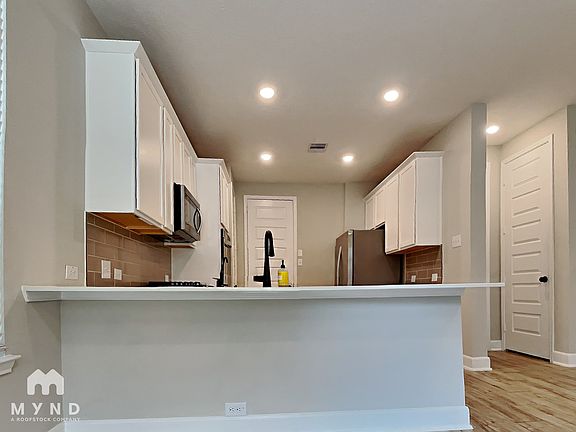 4th image of 10210 Alder Ridge Dr