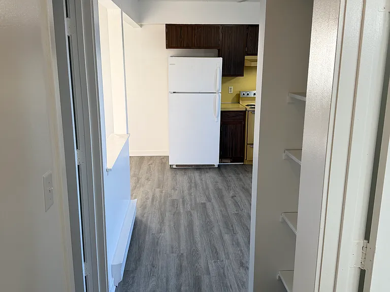 9105 W Saginaw Rd #5 — Photo 12