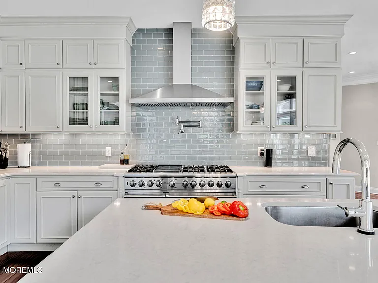 2 Hop Brook Ln — Photo 27